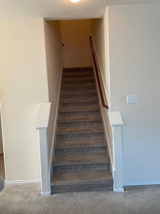 Foto del edificio - 4 Bedroom/ 2.5/2  Single Family Home in Ho...