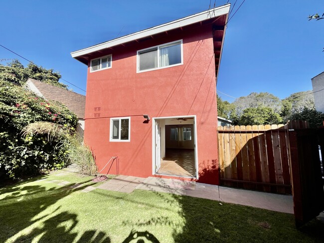 French doors open to backyard - 4215 Lincoln Ave