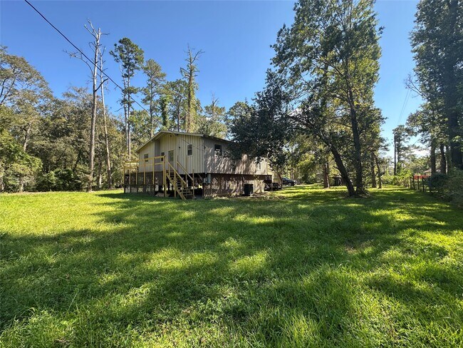 Foto del edificio - 17901 Pine St