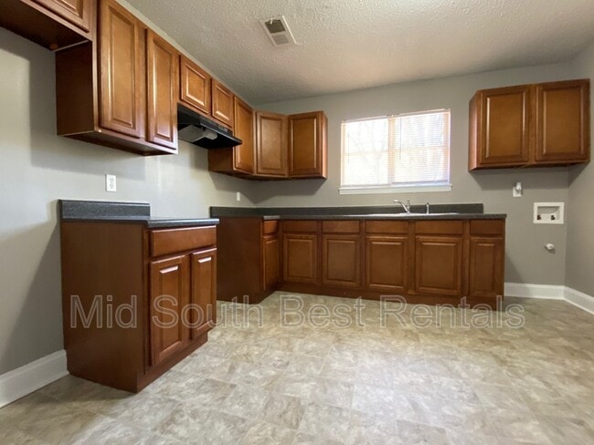Building Photo - 3719 Mountain Terrace St