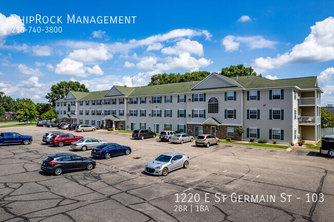 Building Photo - 1220 E St Germain St