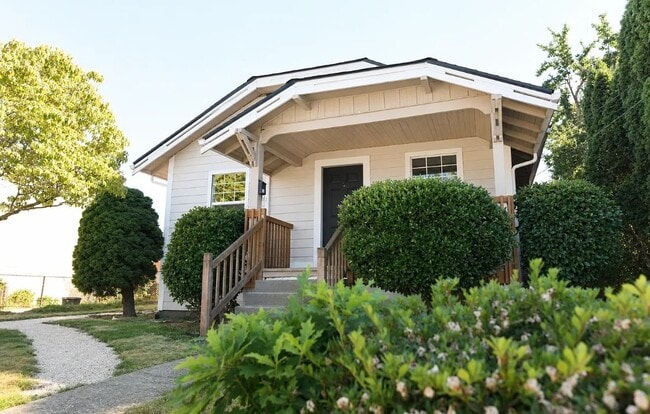 Building Photo - 4840 N Yale St