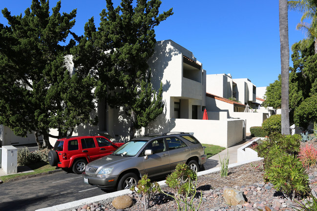 Building Photo - Vista del Cerro