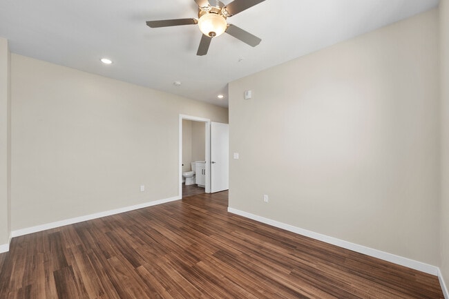 2 Bedroom 2B-2 Model Unit - Cannery Square