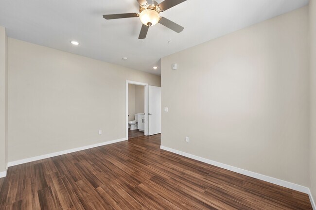 2 Bedroom 2B-2 Model Unit - Cannery Square