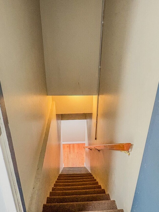 Building Photo - 2014-2016 N Charles St