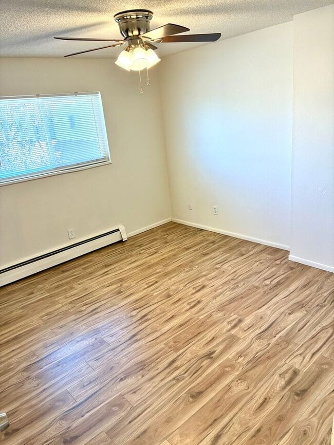 Photo - Beautiful 2 Bedroom Town Home!