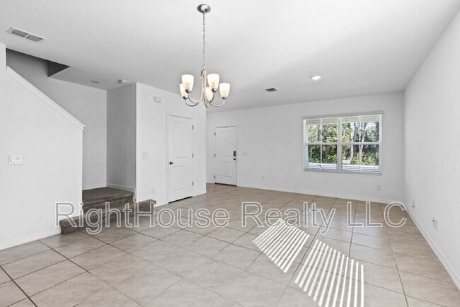 Building Photo - 675 Belgrove St