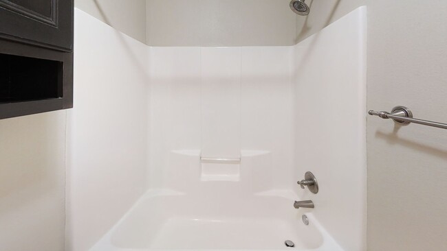 Foto del edificio - Washer and Dryer Included