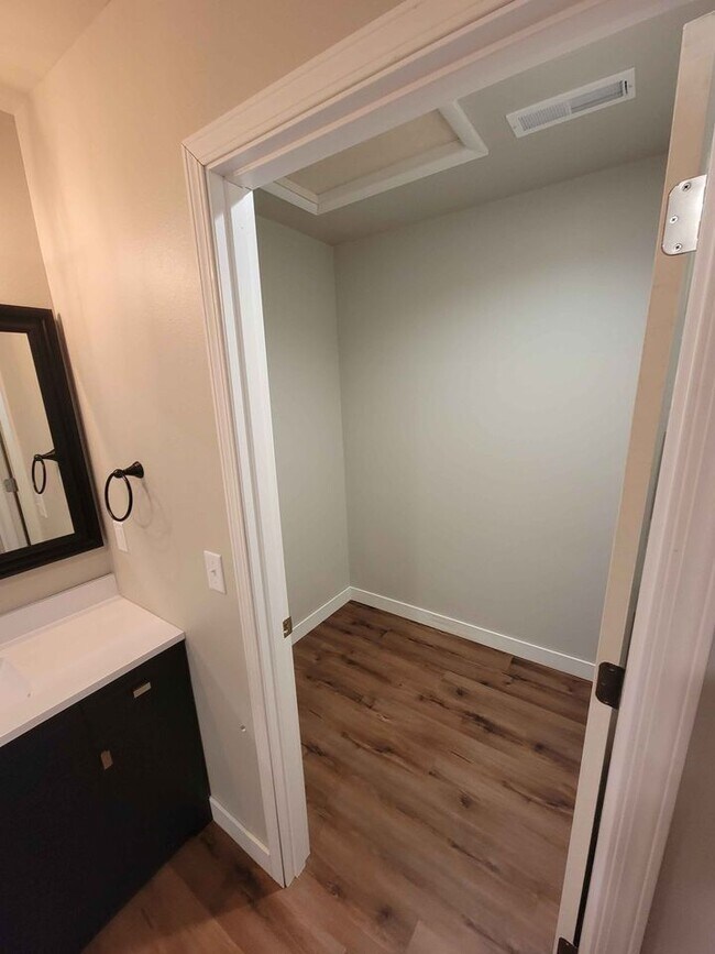 Foto del edificio - 1882 A