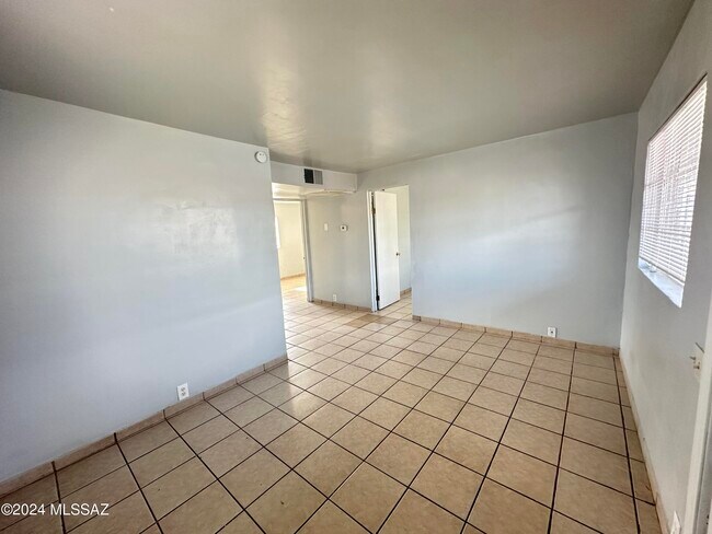 Foto del edificio - 2907 N Castro Ave