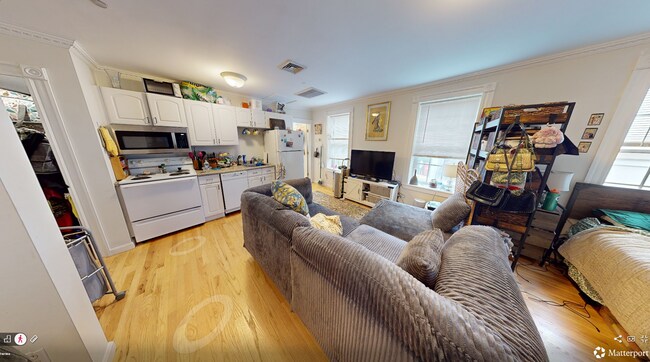 Building Photo - 39 Cross St