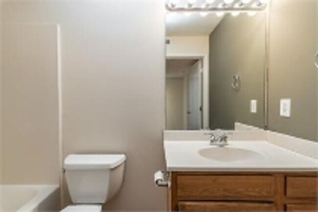 Foto del edificio - Creek Pointe