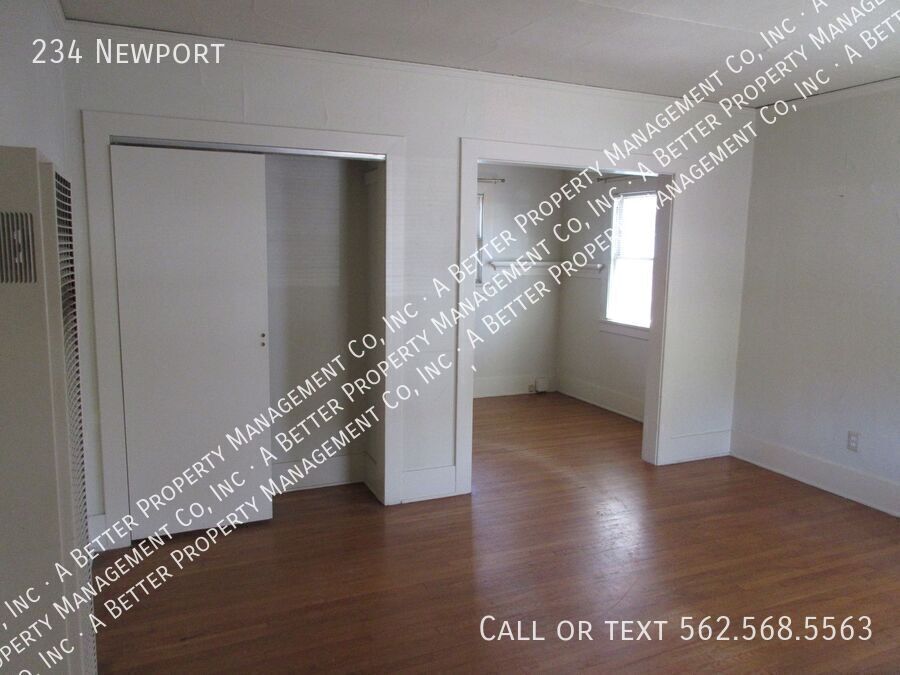 Foto del edificio - 234 Newport-