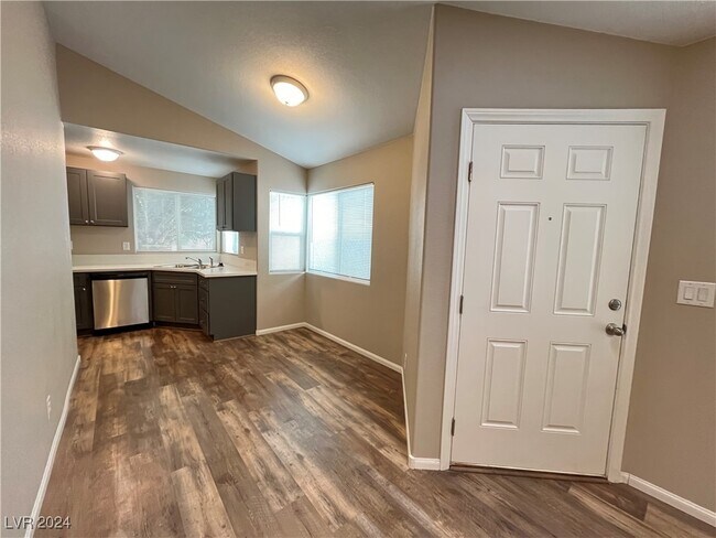 Building Photo - 6633 Lund Dr