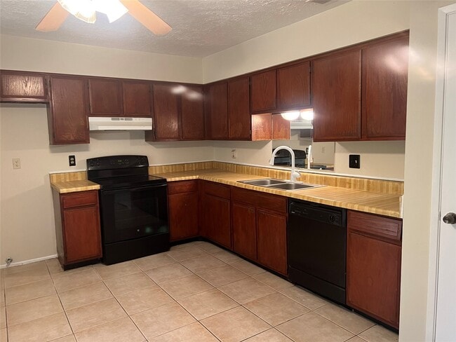 Building Photo - 5203 Markwood Ln