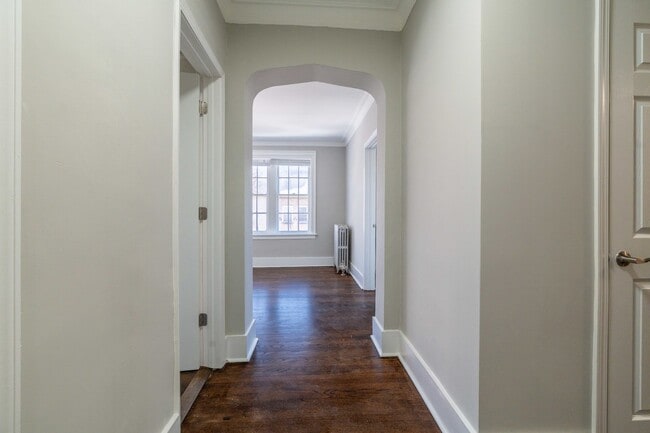 Foto del edificio - 7418 N Damen Ave