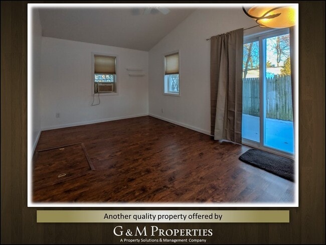 Foto del edificio - 1 Br, Pet Friendly, Single Family Home Available Now in Greece NY!