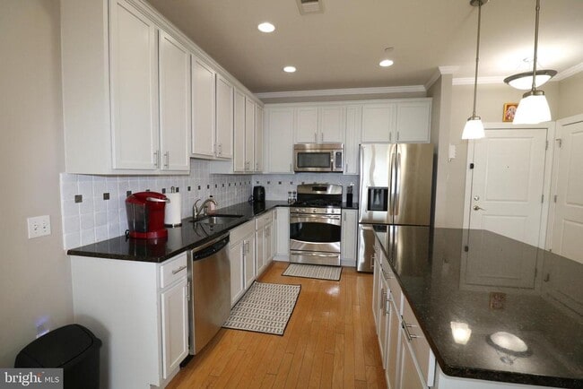 Building Photo - 2360 NJ-33