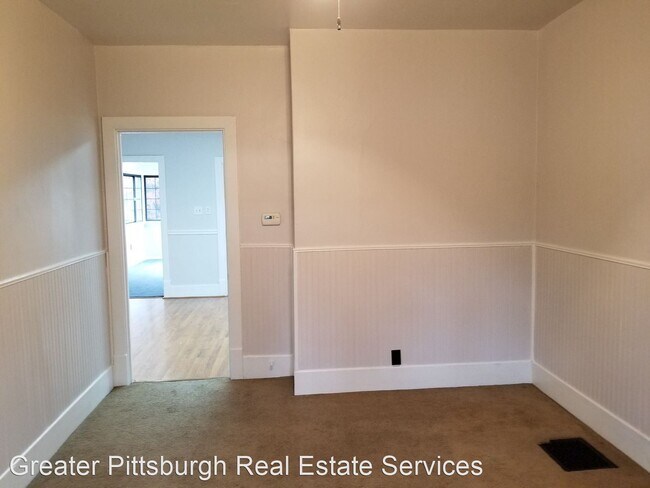 Building Photo - 3 br, 1 bath House - 1054 8th Ave.