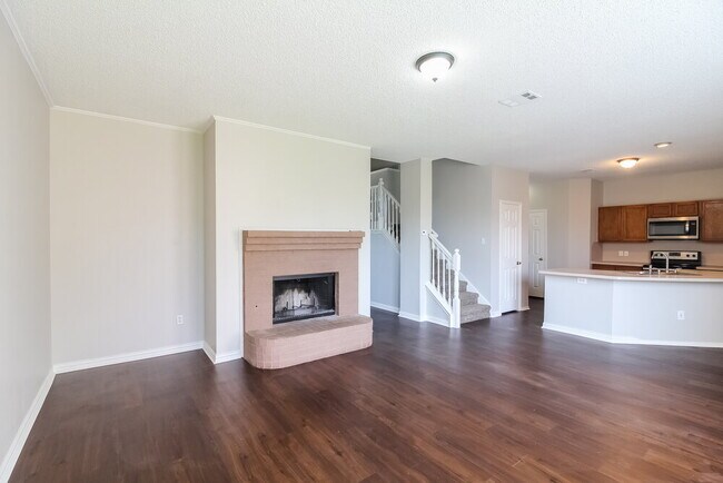 Foto del edificio - 816 Parker Dr