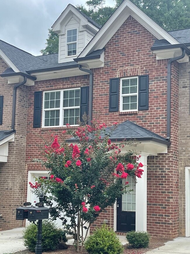 3 Bedrooms 2.5 Baths Condo in Downtown Watkinsville! - 3 Bedrooms 2.5 Baths  Condo in Downtown Watkinsville!