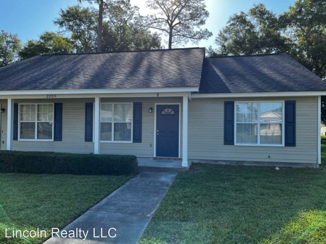Primary Photo - 2 br, 2 bath House - 2203 A Pulaski Cir