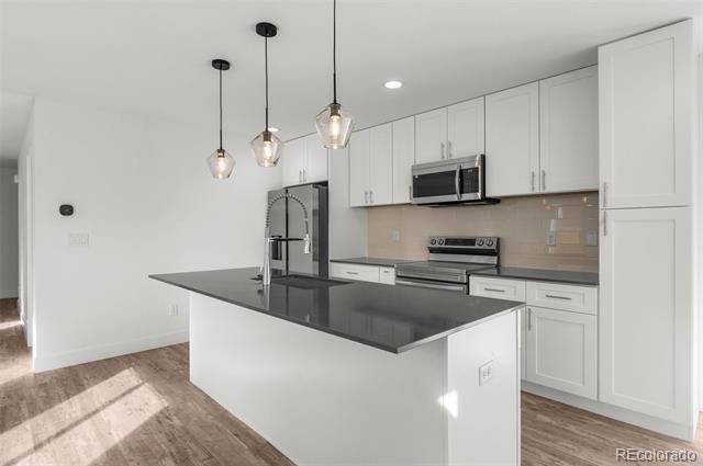 Foto del edificio - 5282 Columbine Ln