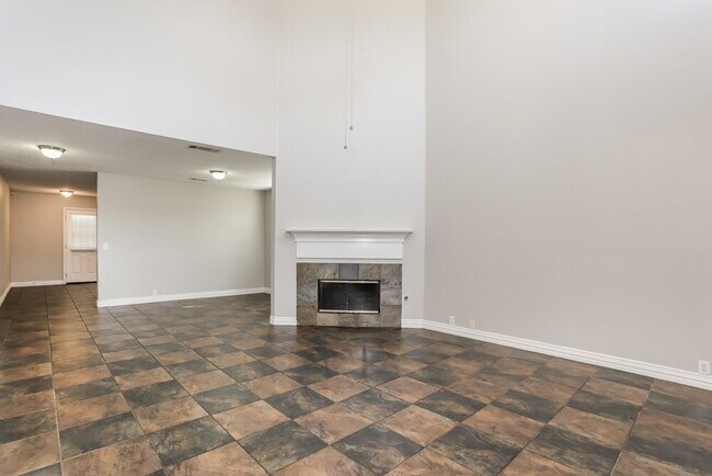 Foto del edificio - 4812 Derby Ln