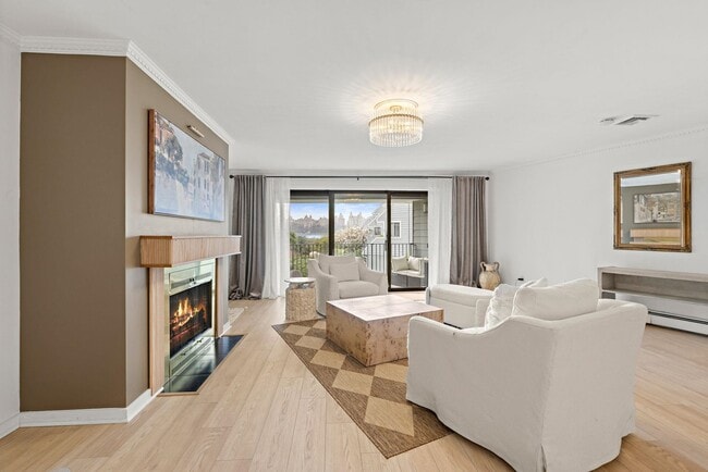 Building Photo - 11A Riverview Cir
