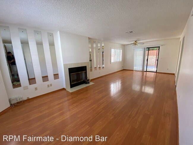 Building Photo - 4 br, 3 bath House - 3823 Bresee Ave