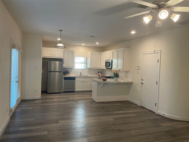 Building Photo - 3704 Main Aspen Dr