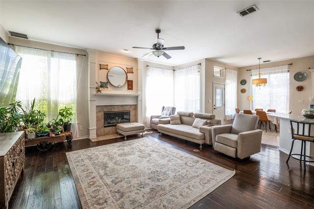Building Photo - 5900 Spring Hill Dr