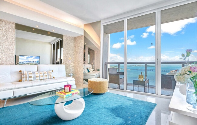 Building Photo - 485 Brickell Ave