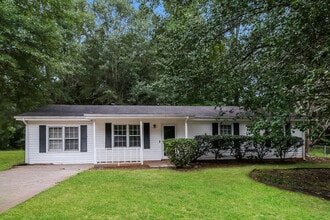 Building Photo - 361 Morris Dr SE