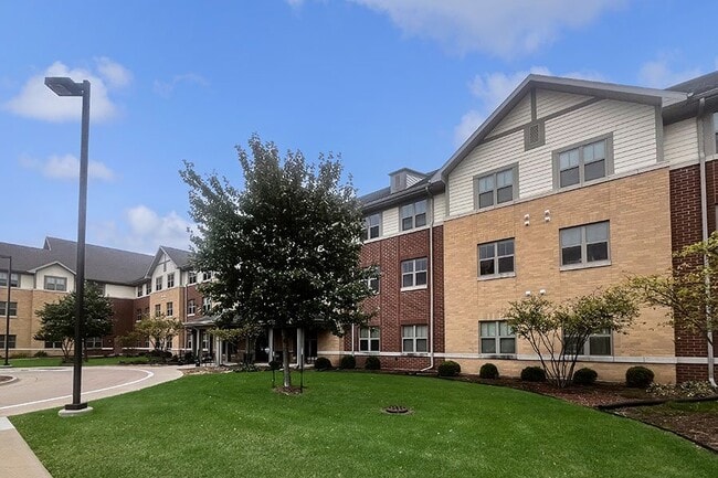 Building Photo - DIAMOND SENIOR APARTMENTS