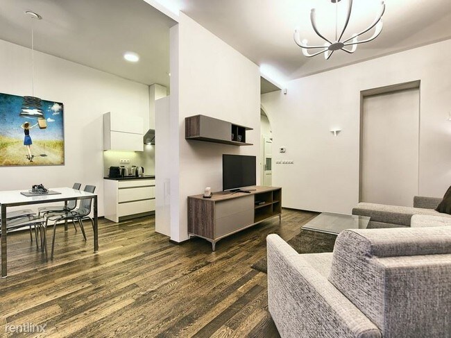 Foto del edificio - 480 E Okeefe St