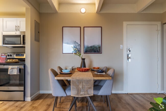 1BR, 1BA - 600SF - The Harper