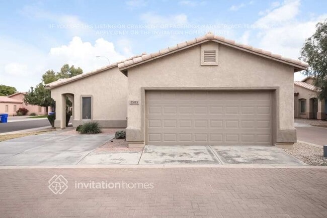 Building Photo - 2593 E Riviera Dr