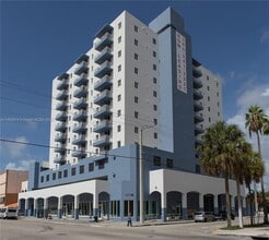 Building Photo - 420 SW 12th Ave Building Photo - 420 SW 12th Ave