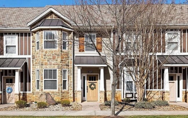 3 Bedroom Townhome in Cornerstone - 3 Bedroom Townhome in Cornerstone