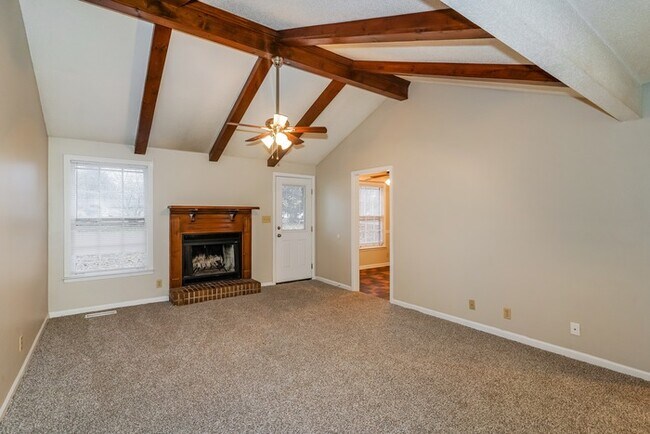 Foto del edificio - 670 Tylertown Rd