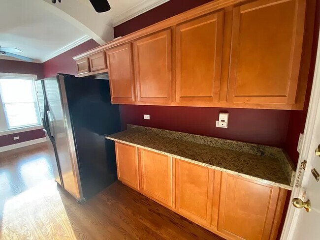 Foto del edificio - 4856 W Warner Ave