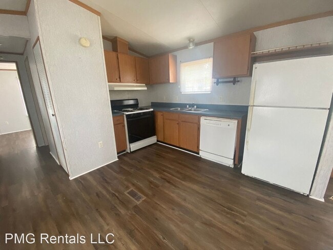 Building Photo - 99 Grady Johnson Rd