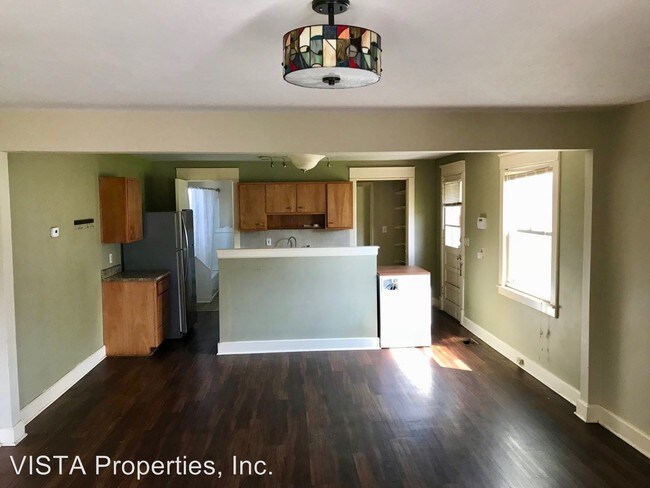 Foto del edificio - 2 br, 2 bath House - 1007 Sylvia St.