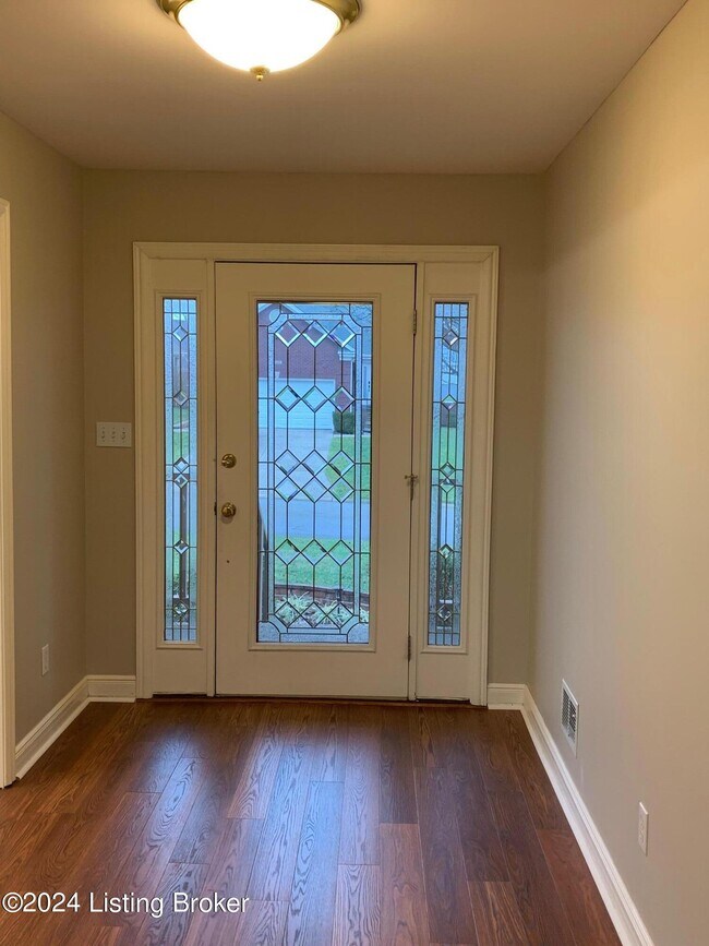 Building Photo - 13307 Oak Forest Ct