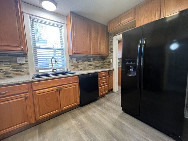 Foto del edificio - Historic Home Close to Downtown Loveland!