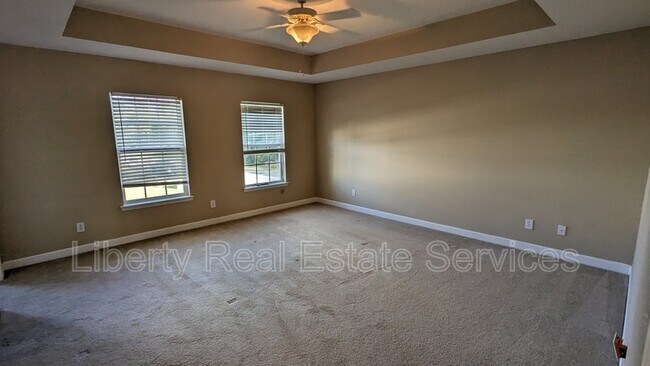 Building Photo - 827 Terrell Dr