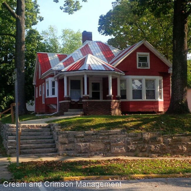 Foto del edificio - 4 br, 2.5 bath House - 800 North Lincoln