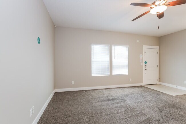Foto del edificio - 3819 E Cunninghill Dr